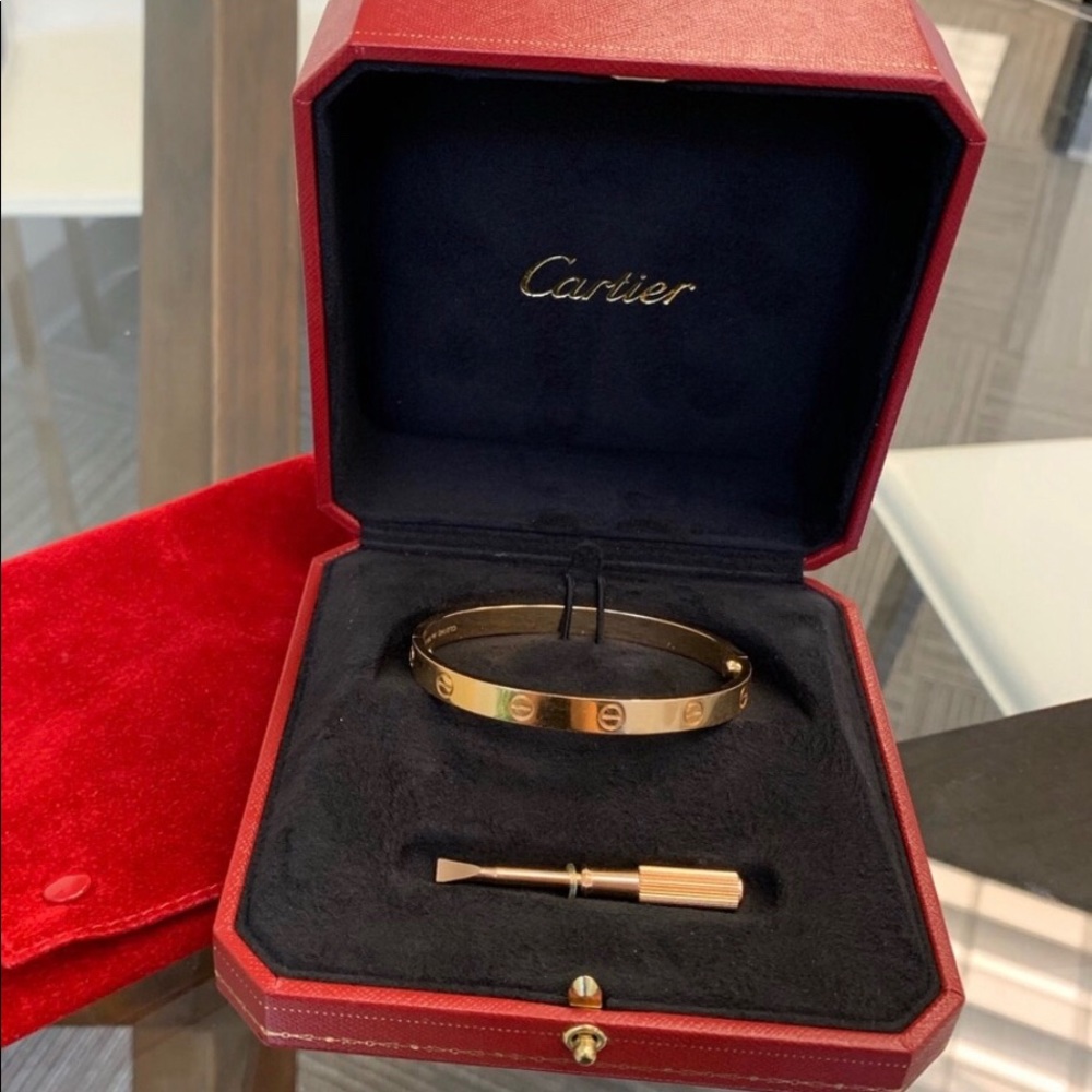 SOLD ✨Cartier love bracelet rose gold size 18